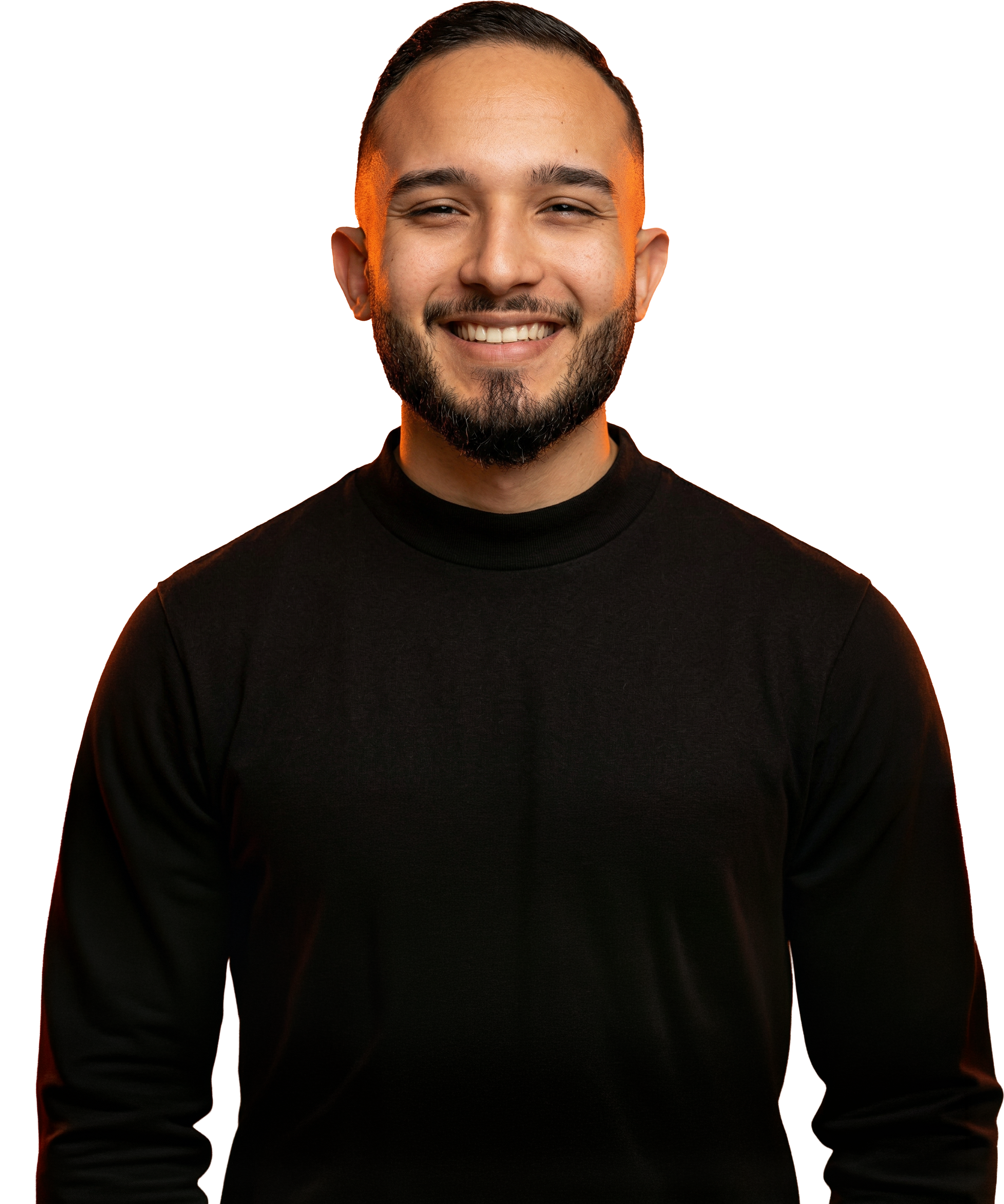 Retrato de Engel Gabryell sorrindo
